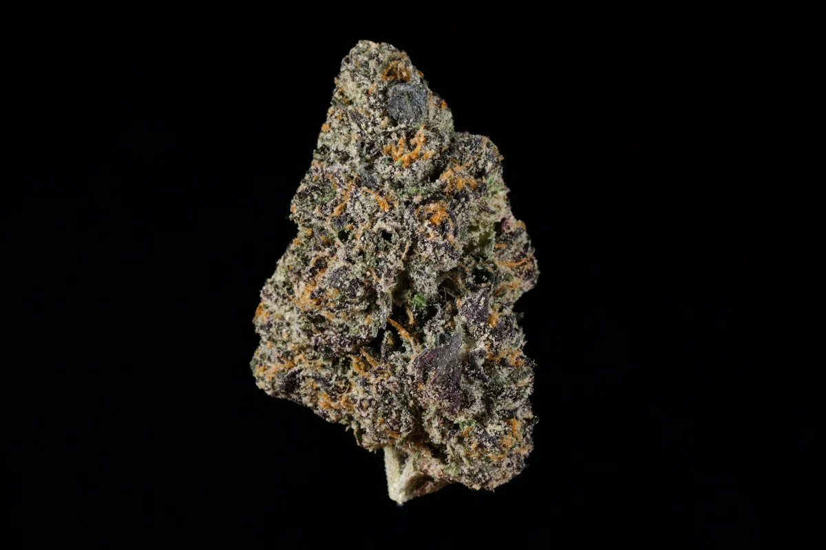White Linen THCA Flower - Image 6